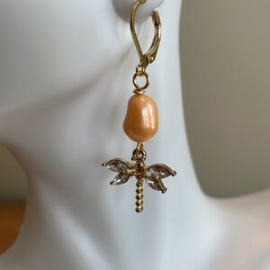 HAND CRAFTED FRESHWATER PEARL & DRAGONFLY EARRINGS Peach Gold Rhinestones